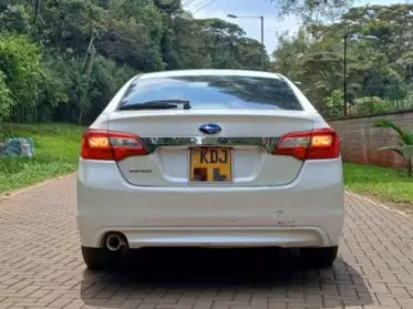 Subaru Legacy B4