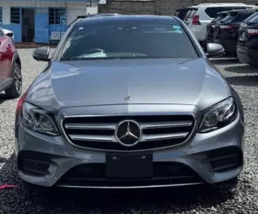 Mercedes-Benz E250