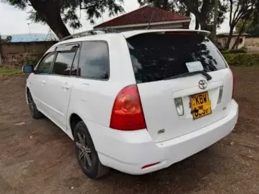 Toyota Fielder 