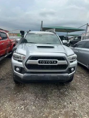 Toyota Tacoma