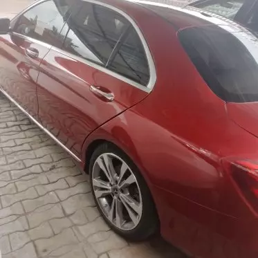Mercedes-Benz C 300