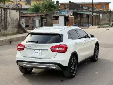 Mercedes-Benz GLA 250
