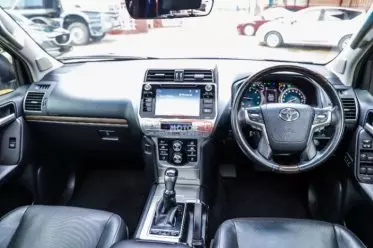 Toyota Land Cruiser Prado VX.L