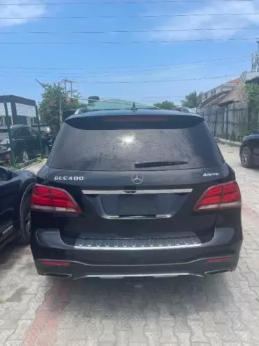 Mercedes-Benz GLE 400