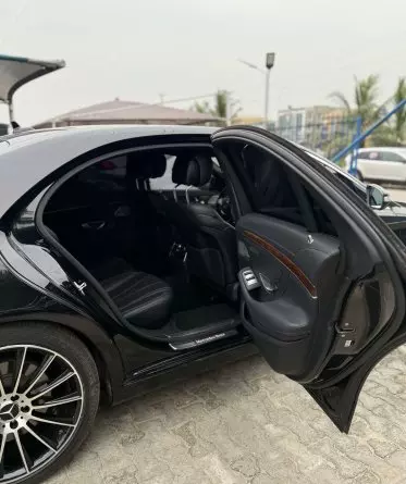 Mercedes-Benz S 550