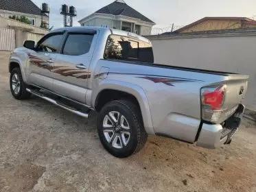 Toyota Tacoma