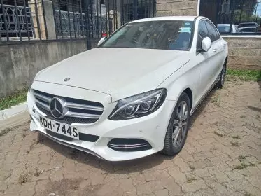 Mercedes-Benz C 200
