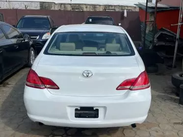 Toyota Avalon
