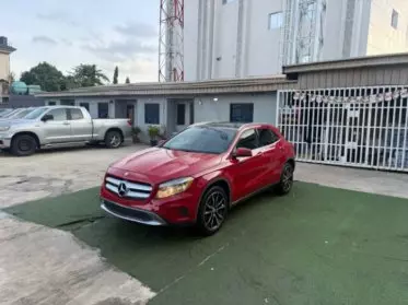 Mercedes-Benz GLA 250