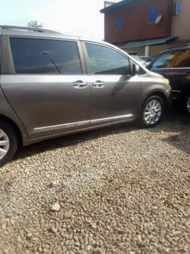 Toyota Sienna