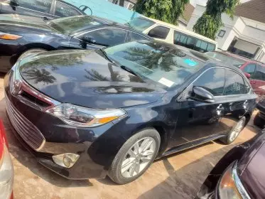 Toyota Avalon