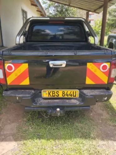 Isuzu PICK UP