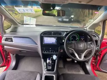 Honda Fit shuttle hybrid