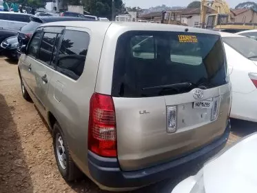 Toyota Succeed