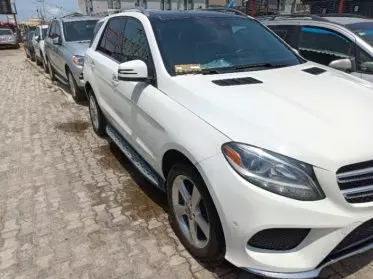 Mercedes-Benz GLE 350