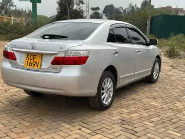 Toyota Premio 