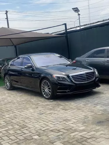 Mercedes-Benz S 550
