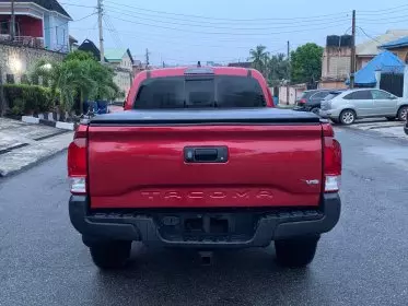 Toyota Tacoma