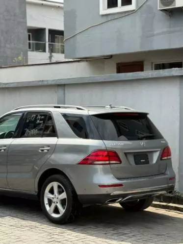 Mercedes-Benz GLE 350