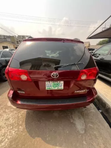 Toyota Sienna
