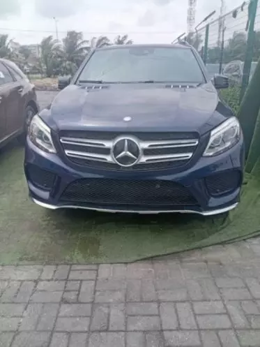 Mercedes-Benz GLE 400