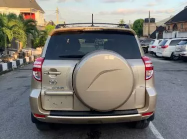 Toyota RAV 4
