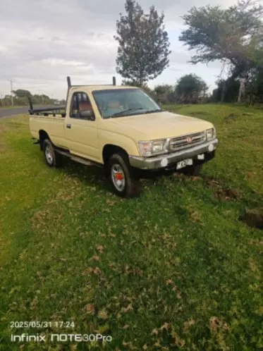 Nissan PickUp