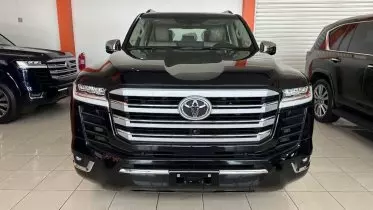 Toyota LAND CRUISER 300 LC300