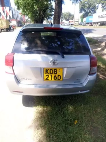 Toyota Fielder 