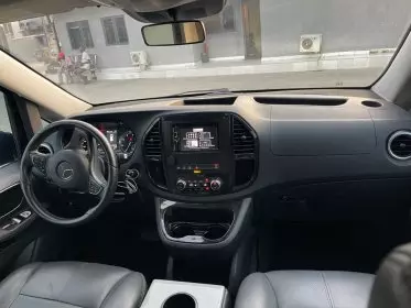 Mercedes-Benz metris