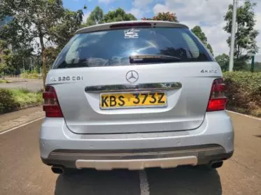 Mercedes-Benz ML 320