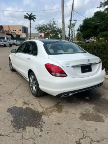 Mercedes-Benz C 300