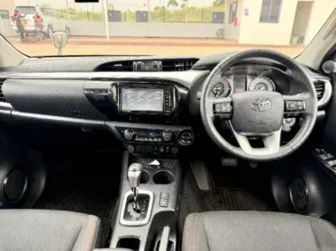 Toyota Hilux 