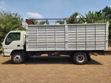 Isuzu NPR