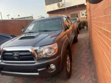 Toyota Tacoma