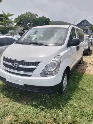 Hyundai H-1