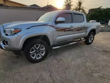 Toyota Tacoma