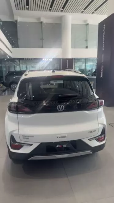 CHANGAN CS15