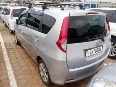 Toyota Passo Sette