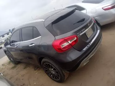 Mercedes-Benz GLA 250