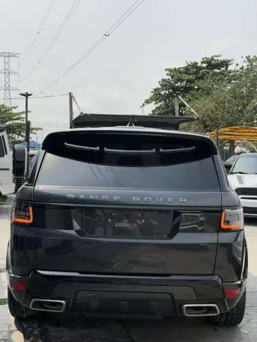 RANGE ROVER Autobiography