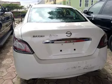 Nissan Maxima