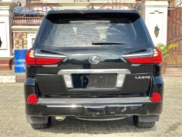 Lexus LX