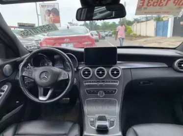 Mercedes-Benz C 300