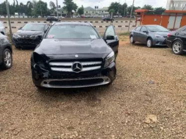 Mercedes-Benz 250