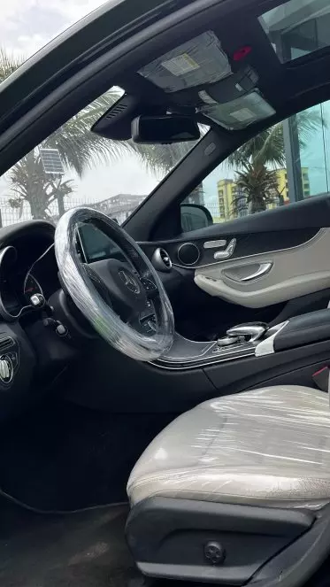 Mercedes-Benz C 300