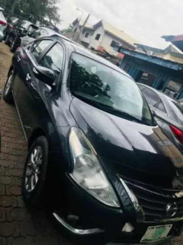 Nissan Almera
