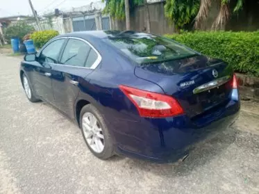 Nissan Maxima