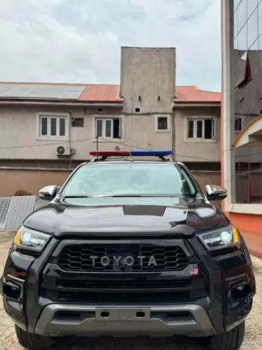 Toyota Hilux 