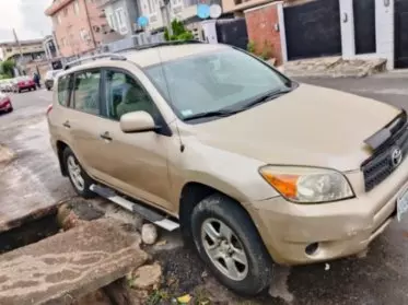 Toyota RAV 4